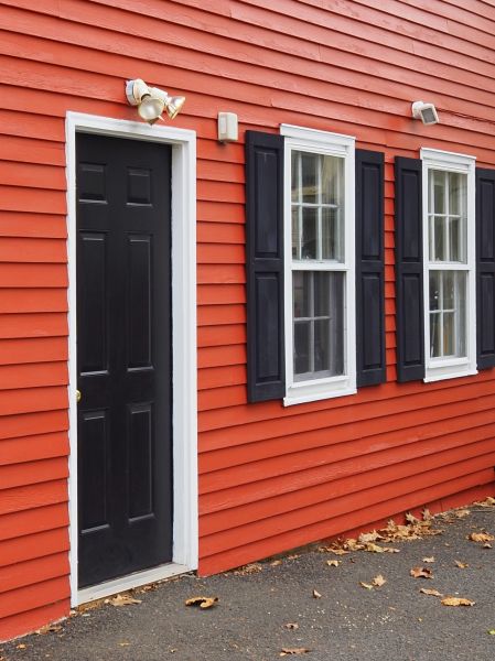 Cost of Red Vinyl Siding Installation in Crown Point